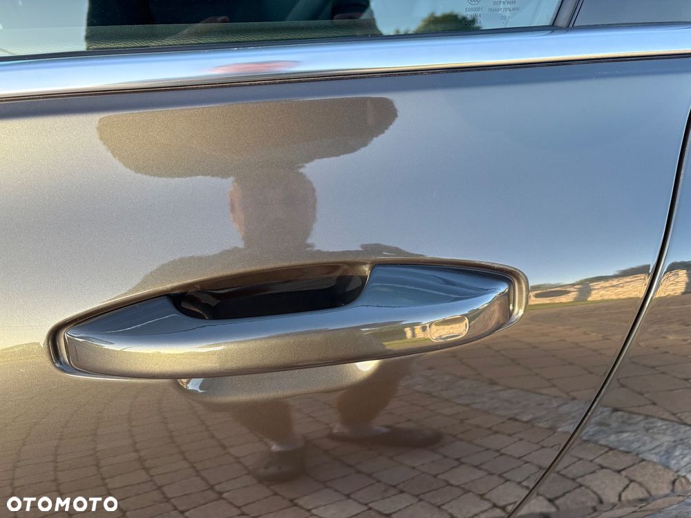 Volvo V60 T6 AWD Plug-In Hybrid Inscription - 10