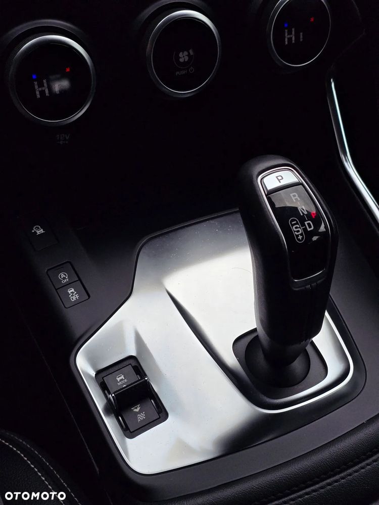 Jaguar E-Pace 2.0 i4D AWD R-Dynamic HSE - 33