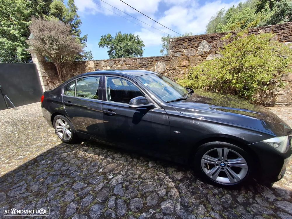BMW 318 d Line Sport - 1