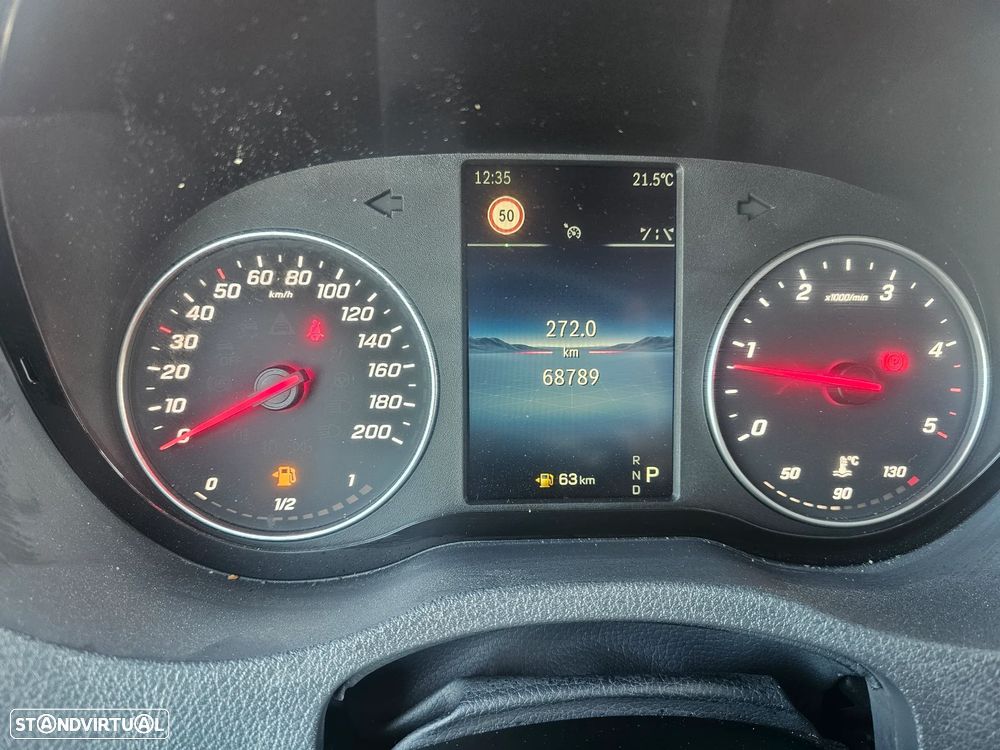 Mercedes-Benz Sprinter 319 CDI - 12