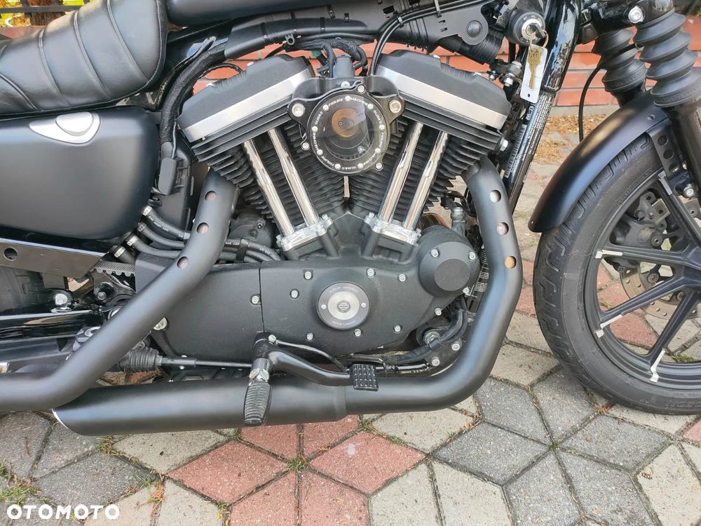 Harley-Davidson Sportster Iron 883 - 22