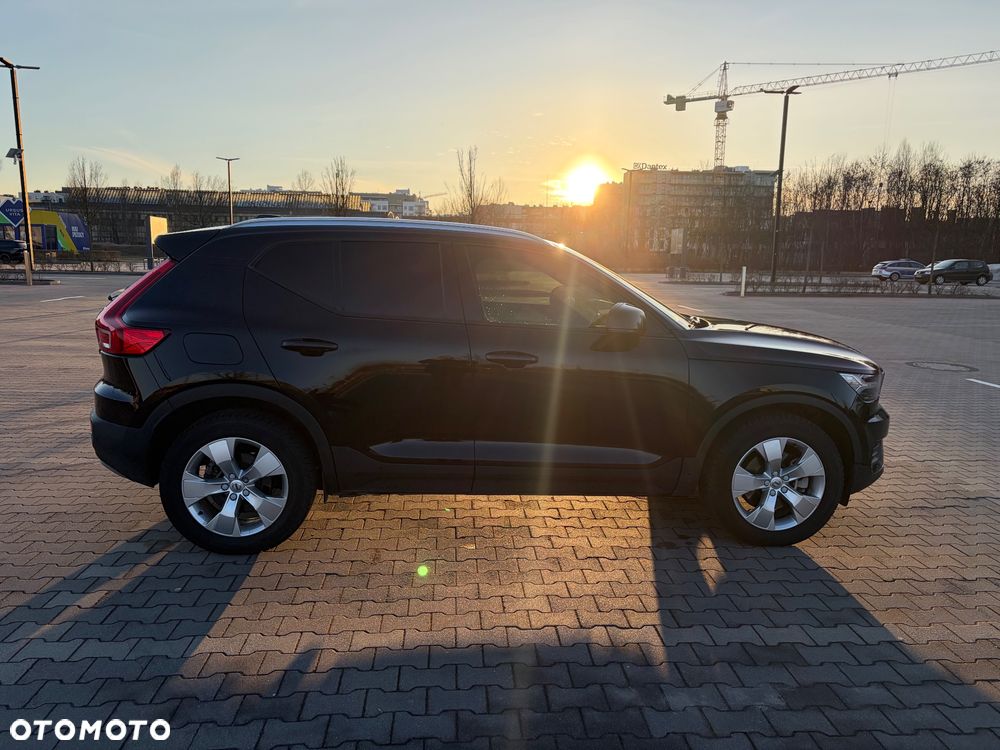 Volvo XC 40 T5 AWD Momentum - 6