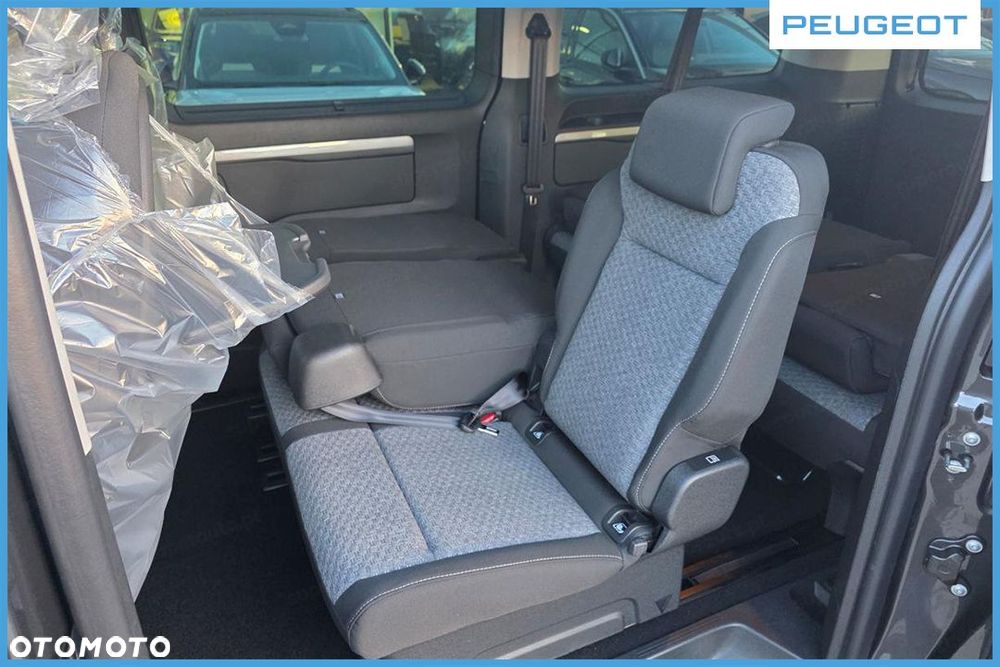 Peugeot Traveller - 6