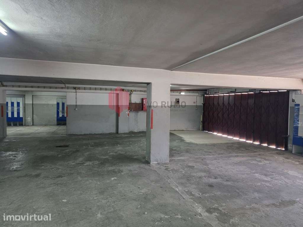 LUGAR DE GARAGEM PARA ARRENDAMENTO - CENTRO DA MAIA - Grande imagem: 2/4