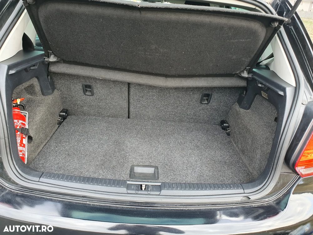 Volkswagen Polo - 9