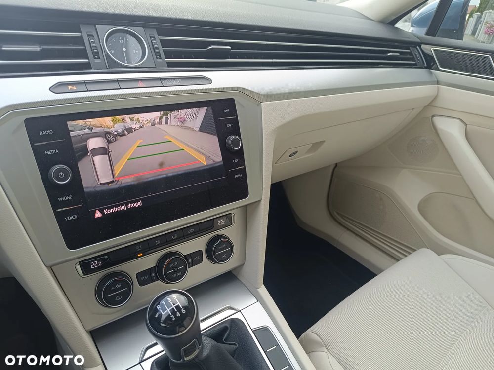 Volkswagen Passat Variant 2.0 TDI BMT Comfortline - 33