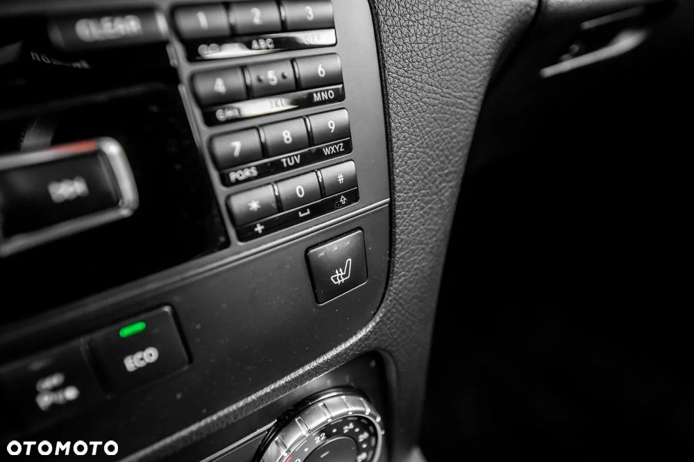 Mercedes-Benz GLK 250 4Matic 7G-TRONIC - 29