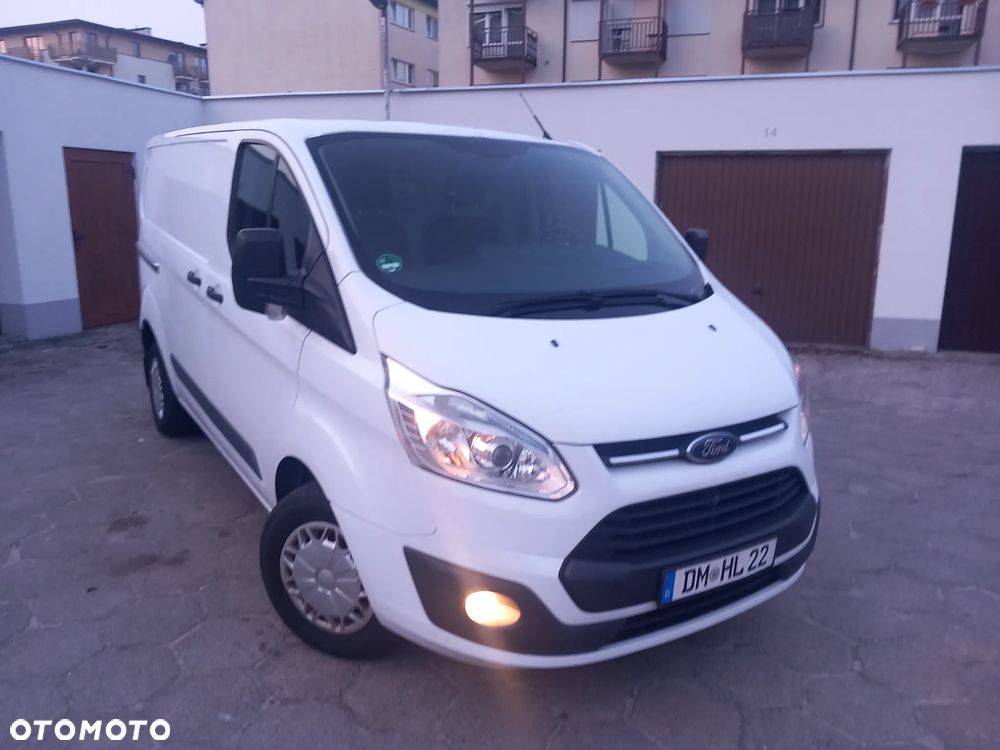 Ford TRANSIT CUSTOM - 9