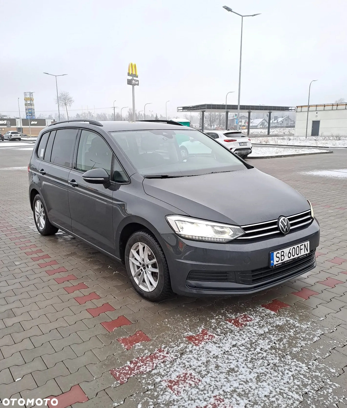 Volkswagen Touran - 2