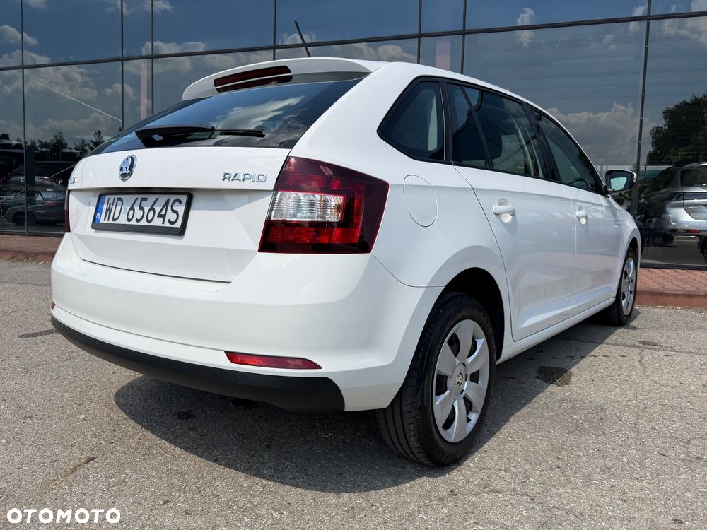 Skoda RAPID 1.0 TSI Active - 10