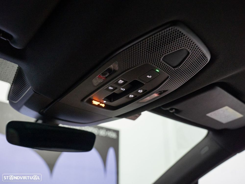 Porsche Macan Electric 4 - 61