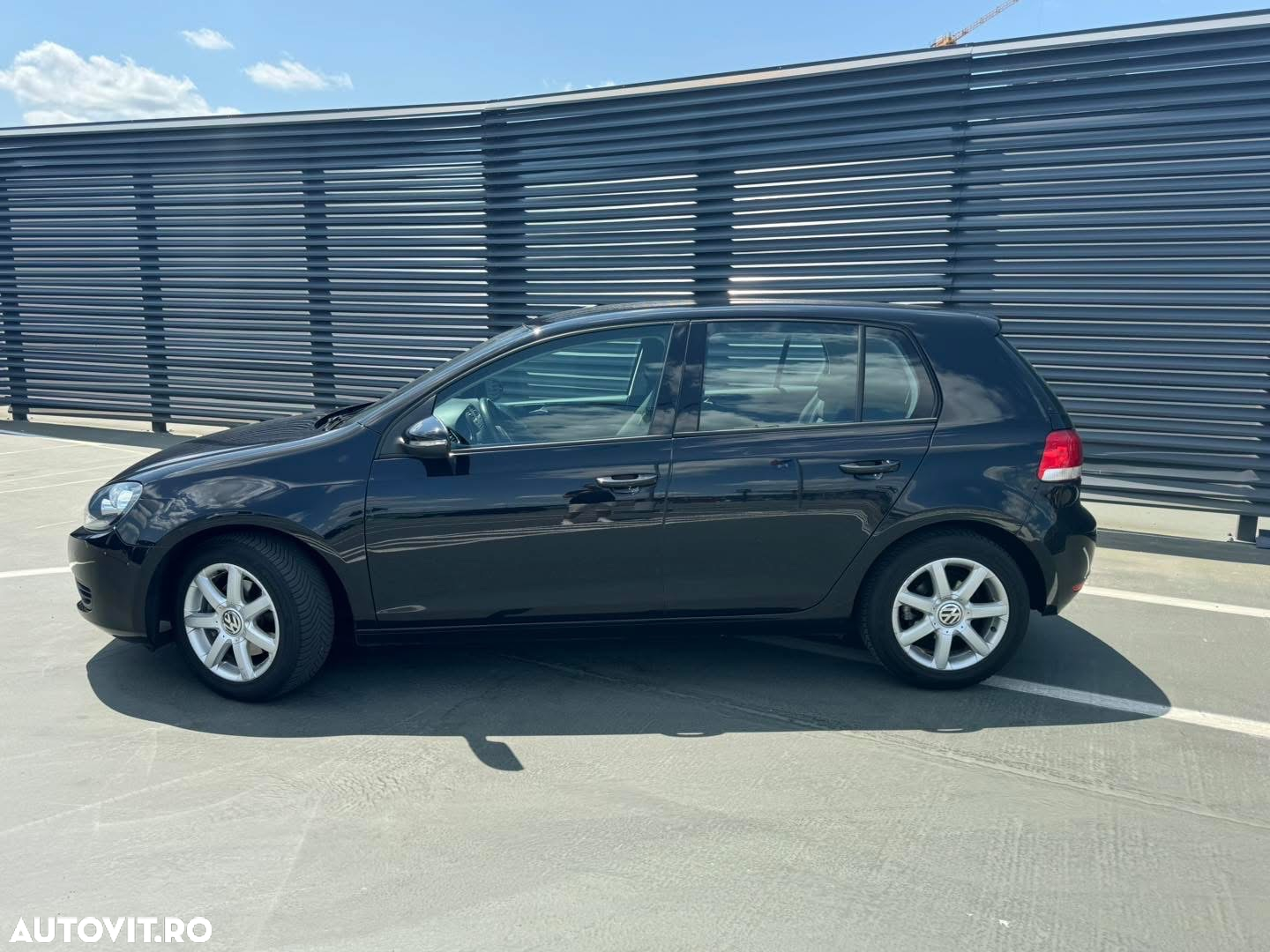Volkswagen Golf 1.4 TSI BlueMotion Technology Comfortline - 4