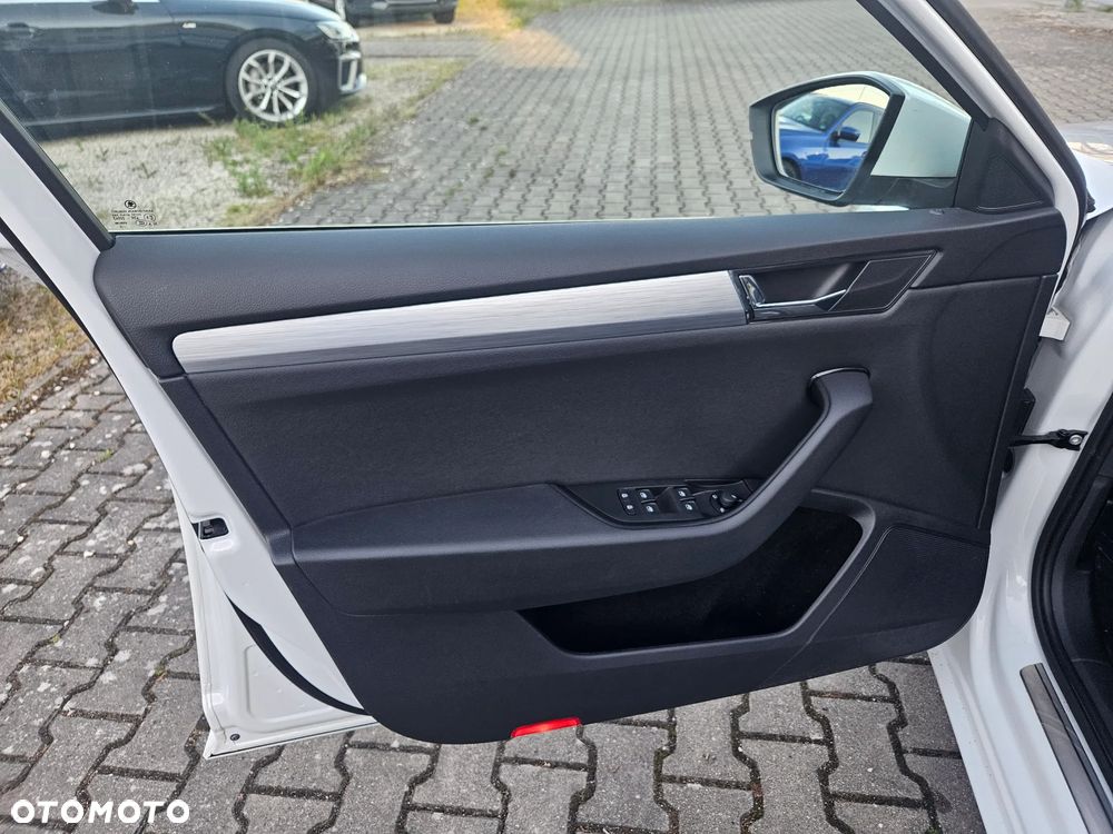 Skoda Superb 2.0 TDI DSG Ambition - 15