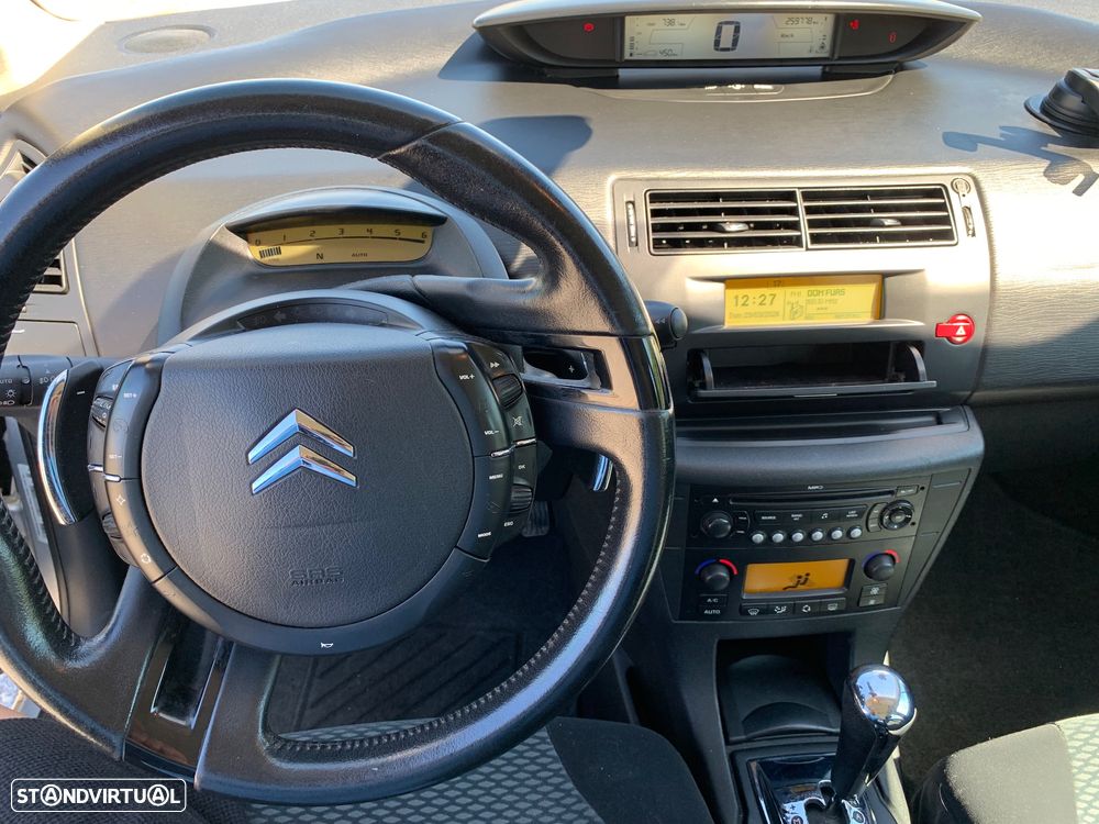 Citroën C4 1.6 HDi FAP EGS6 Exclusive - 20