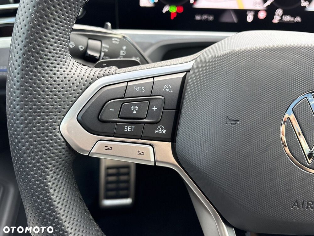 Volkswagen Passat - 18