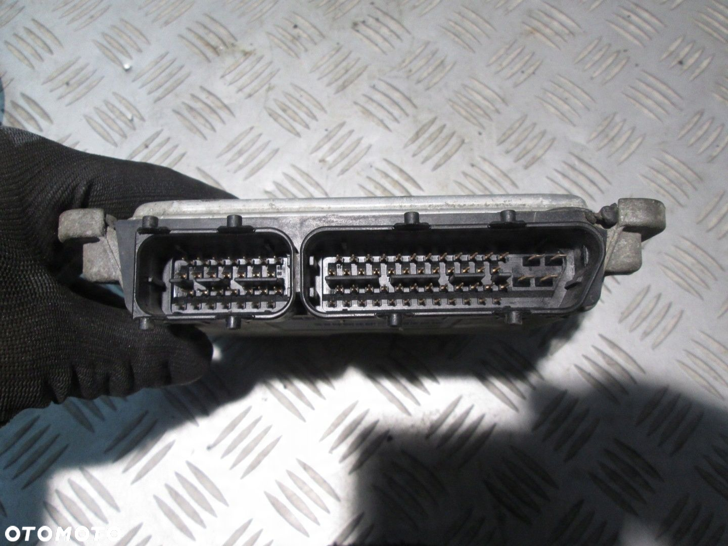 KOMPUTER STEROWNIK SILNIKA RENAULT CLIO III 1.2B 8200909096 - 2