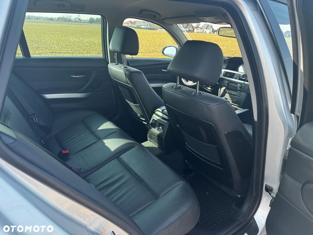 BMW Seria 3 - 12