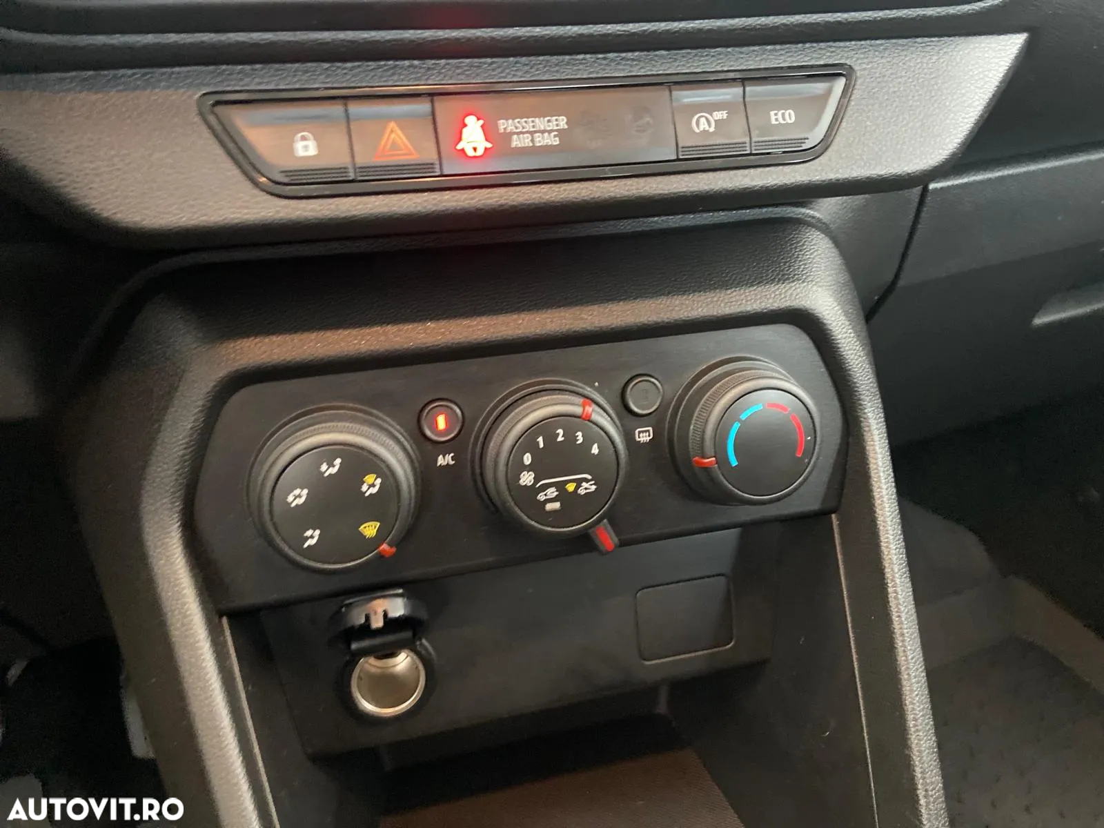 Dacia Logan TCe 90 MT6 Expression - 9