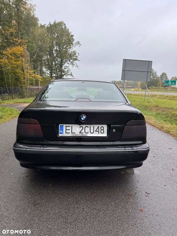 BMW Seria 5 520i - 12