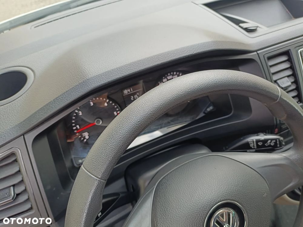 Volkswagen Transporter - 15