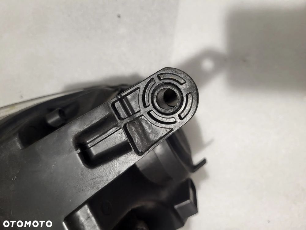 Skoda Rapid LIFT KOMPLET LAMP ZWYKŁYCH 5JB941015/5JB941016 - 10