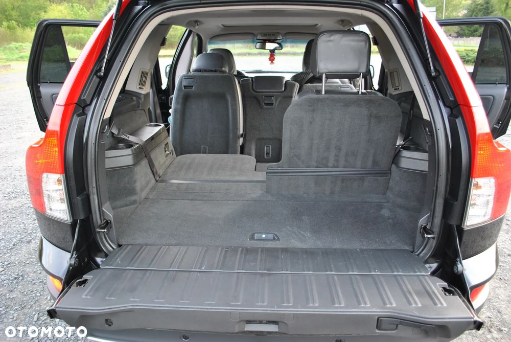 Volvo XC 90 D5 AWD Executive - 29