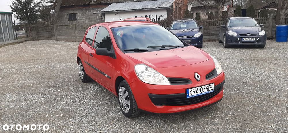 Renault Clio - 17
