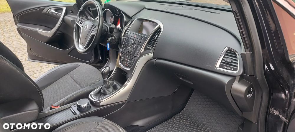 Opel Astra 1.6 Edition 111 Jahre - 13