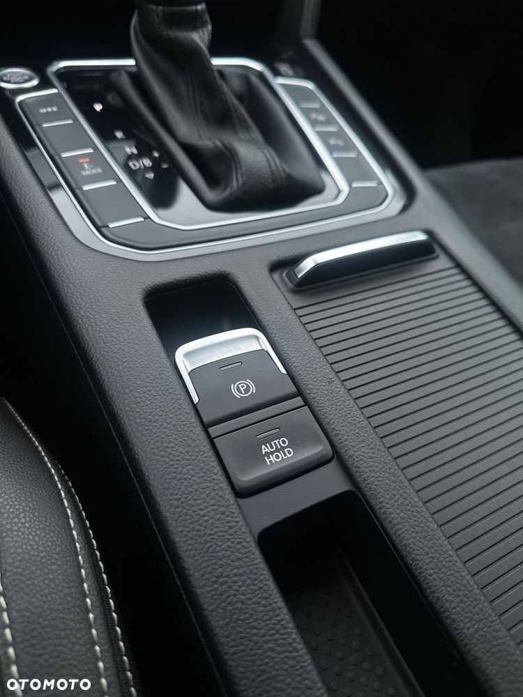 Volkswagen Passat 1.4 TSI DSG BlueMotion Technology Exclusive - 24