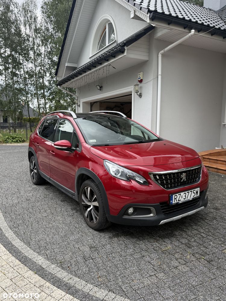 Peugeot 2008 1.2 Pure Tech GPF Allure S&S EAT6 - 2