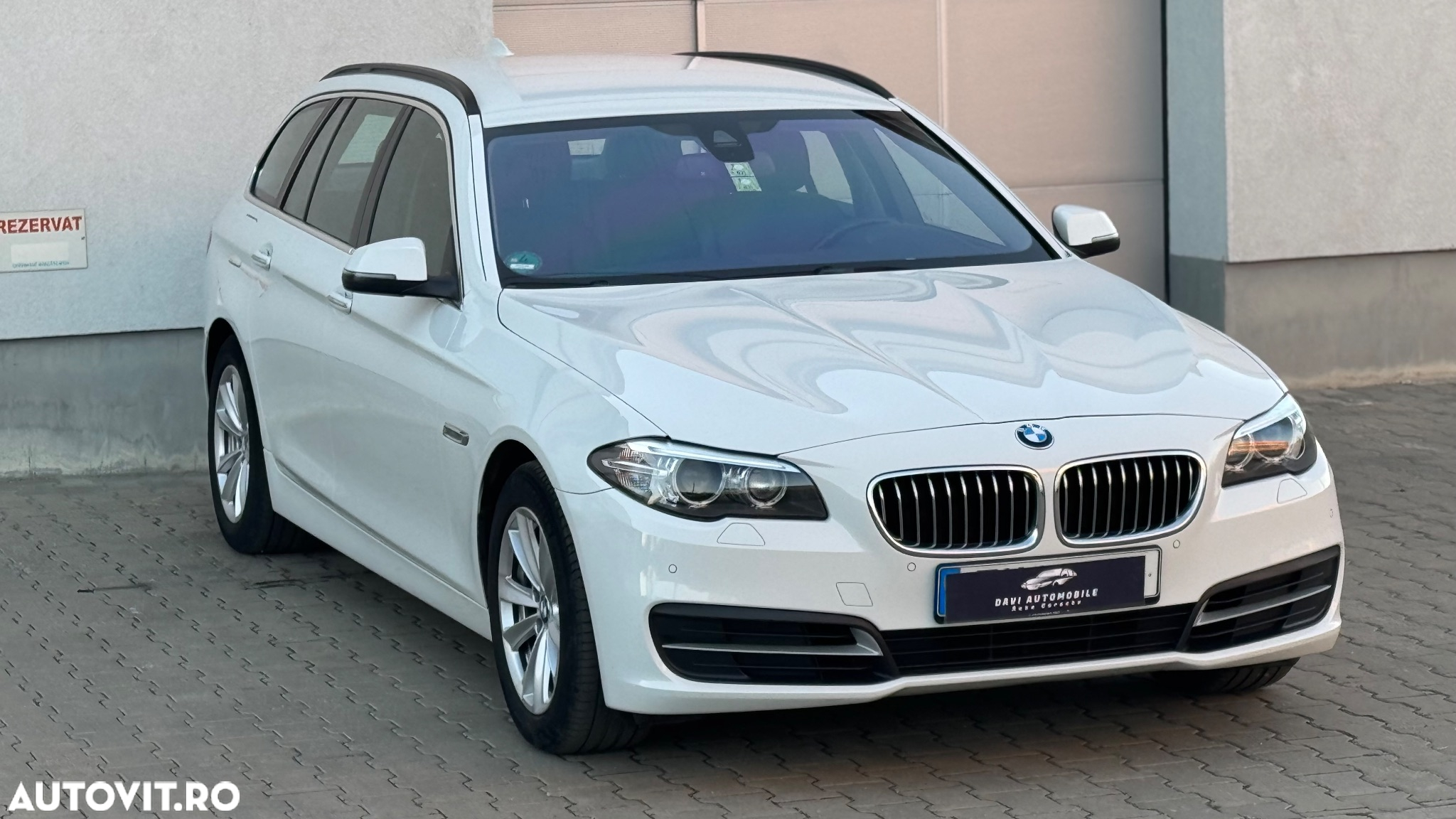 BMW Seria 5 520d xDrive Touring Aut. - 13
