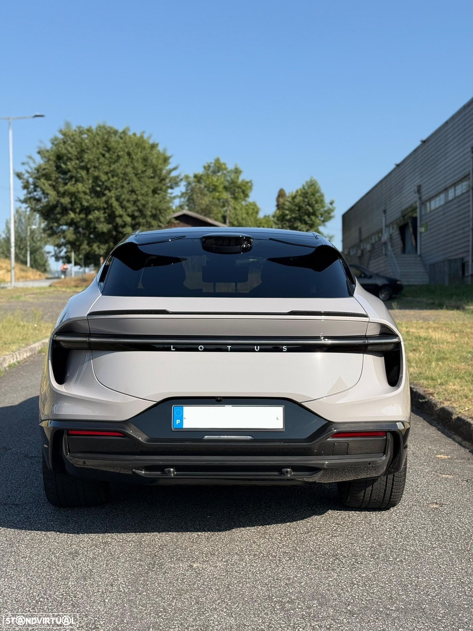 Lotus Eletre 600 Sport SE - 2