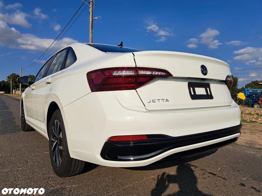 Volkswagen Jetta - 9