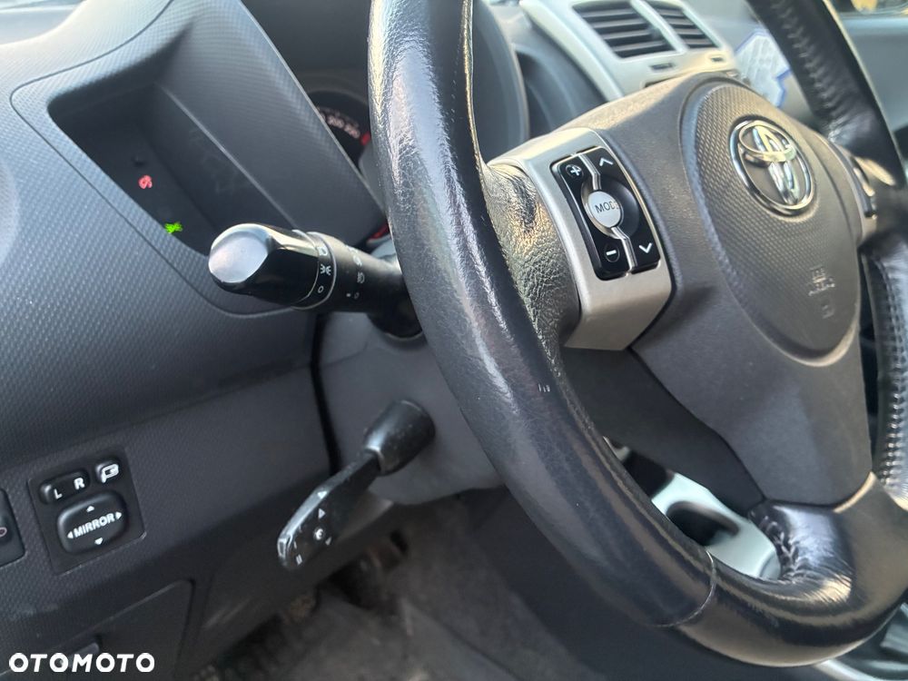 Toyota Urban Cruiser - 16