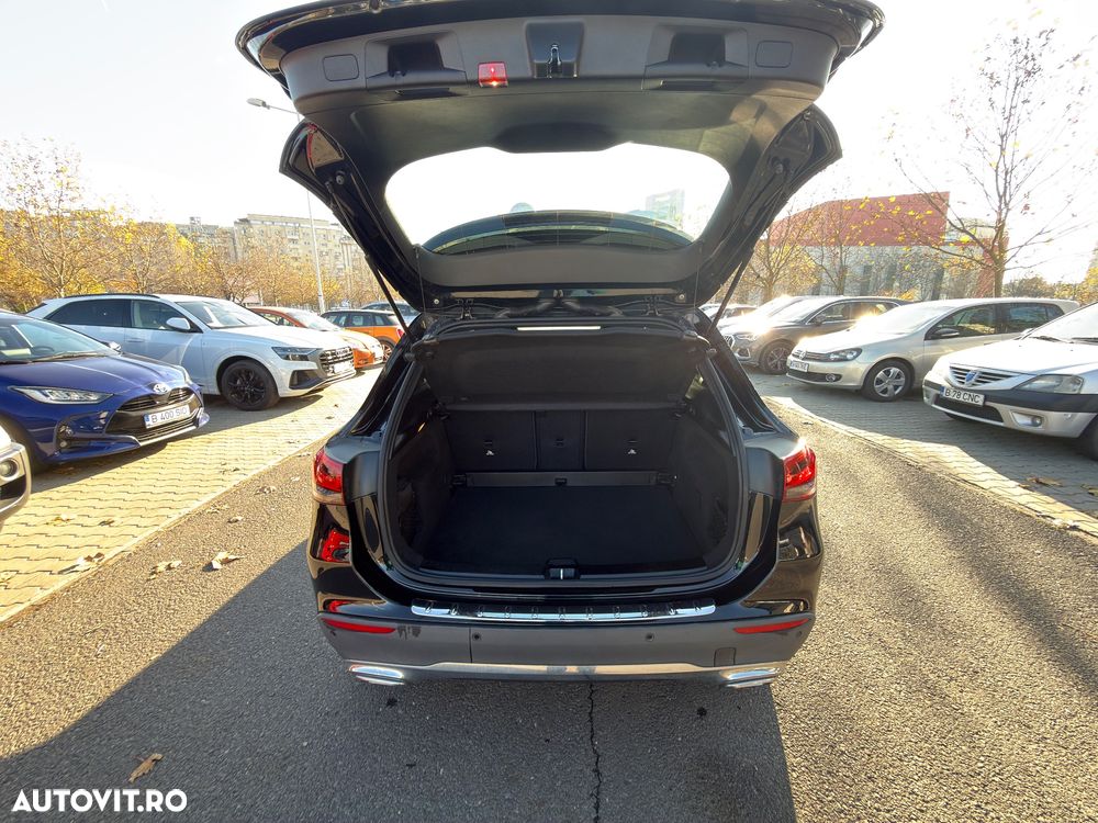 Mercedes-Benz GLA 200 7G-DCT Progressive - 4