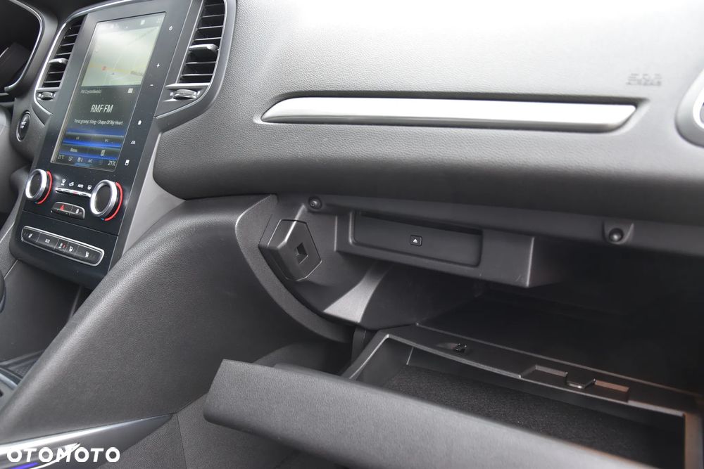 Renault Megane ENERGY TCe 160 EDC BOSE EDITION - 23
