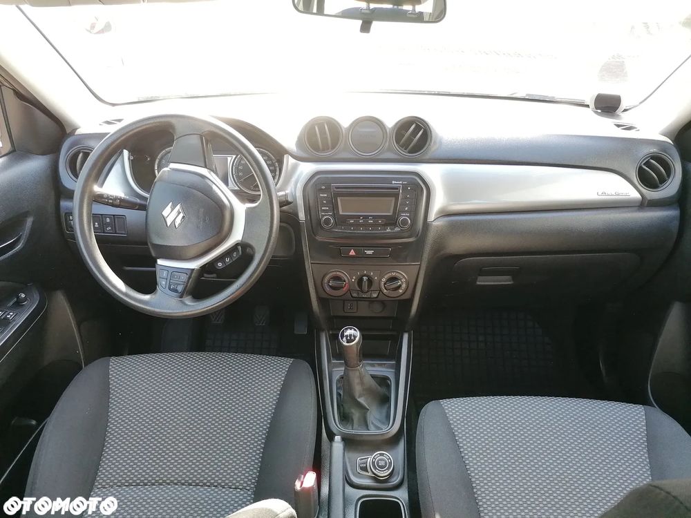 Suzuki Vitara 1.6 Comfort 4WD - 10