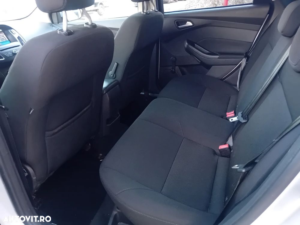 Ford Focus 1.0 EcoBoost Start Stop Titanium - 10