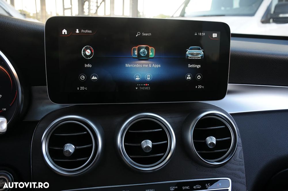 Mercedes-Benz GLC Coupe 300 4Matic 9G-TRONIC Exclusive - 25