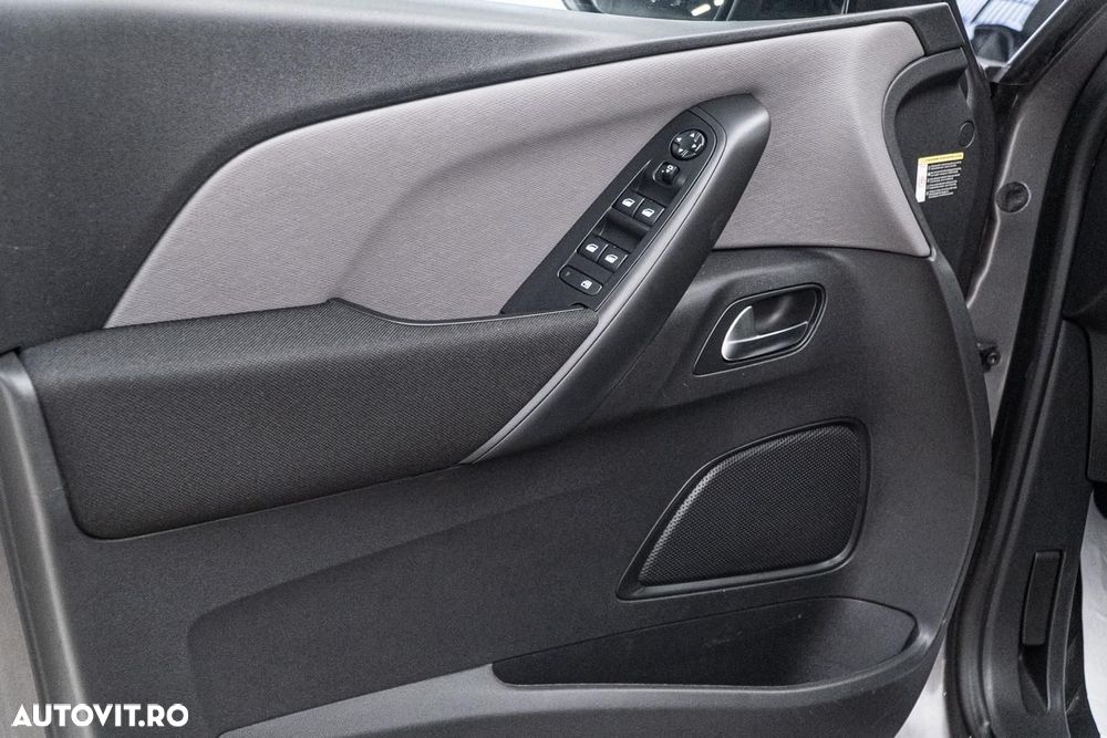 Citroën C4 Grand Space Tourer PureTech 130 Stop&Start SELECTION - 25