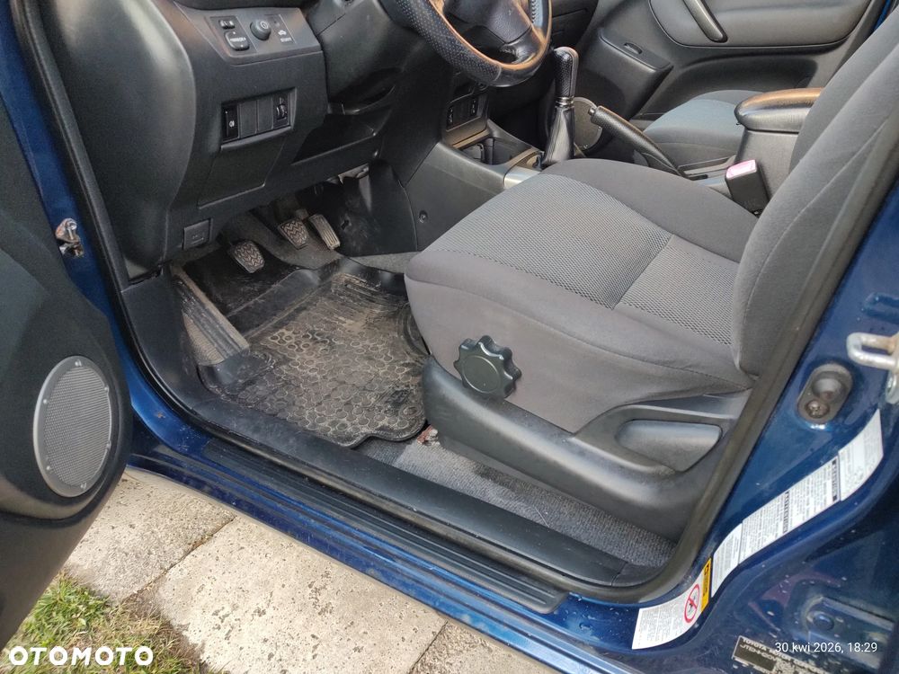 Toyota RAV4 - 19