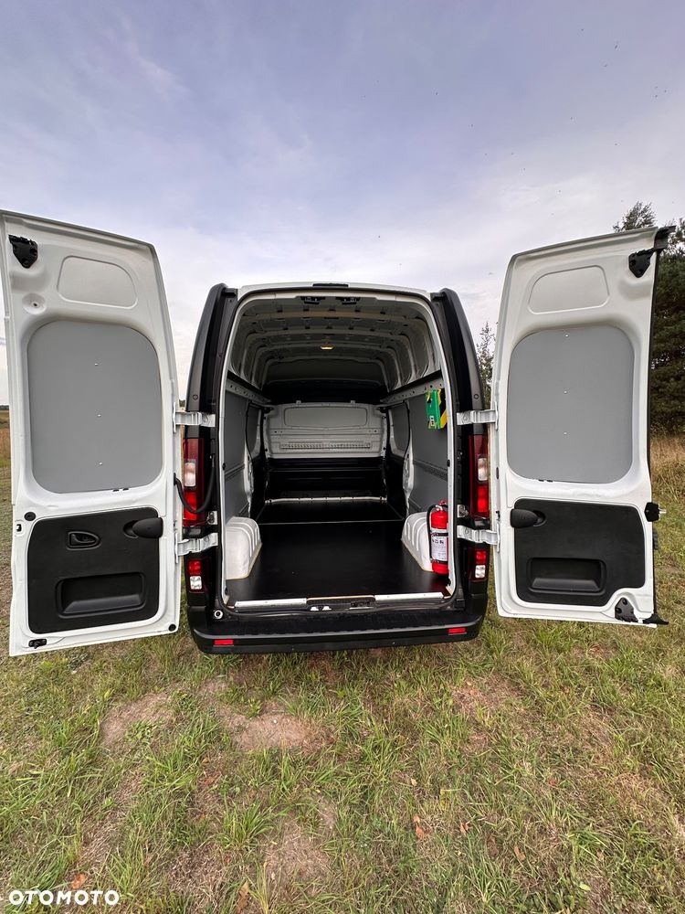 Renault Trafic - 10