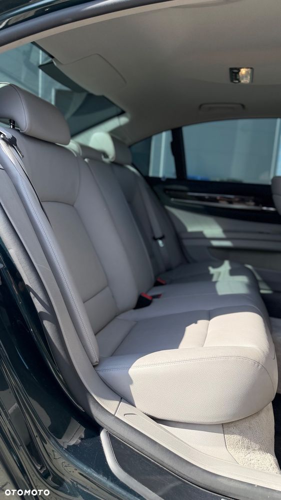 BMW Seria 7 730d - 15