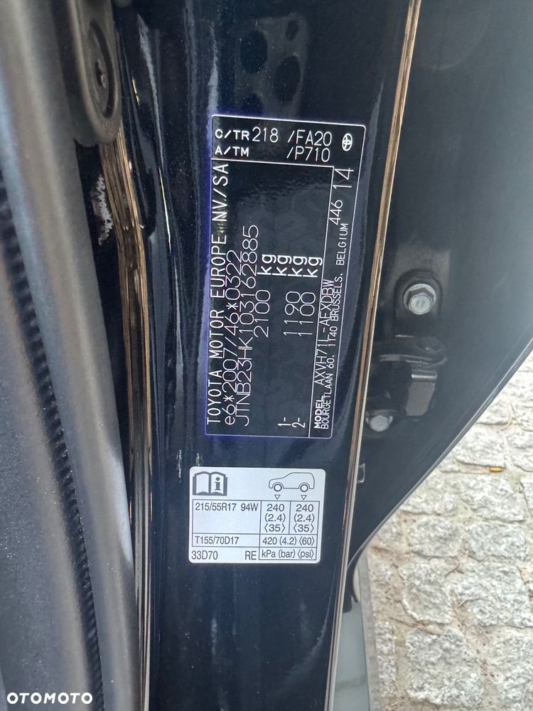 Toyota Camry 2.5 Hybrid Comfort CVT - 38