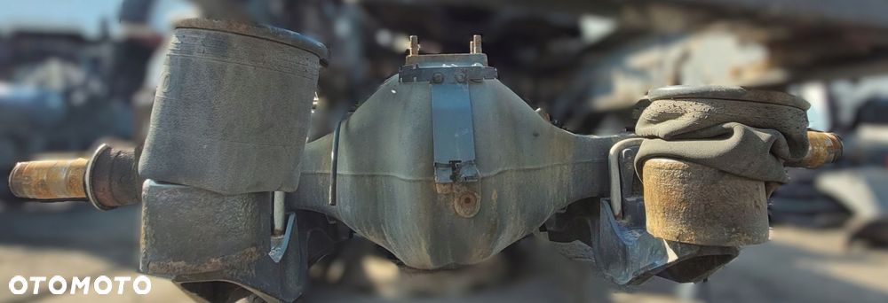 GOŁA OBUDOWA / MOSTU POCHWA VOLVO FH4 EURO 6 - 1