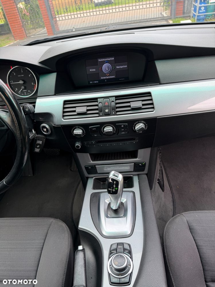 BMW Seria 5 520d Edition Lifestyle - 34