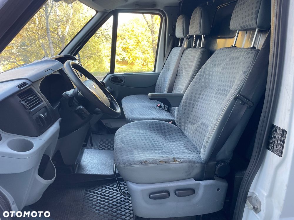 Ford Transit - 17