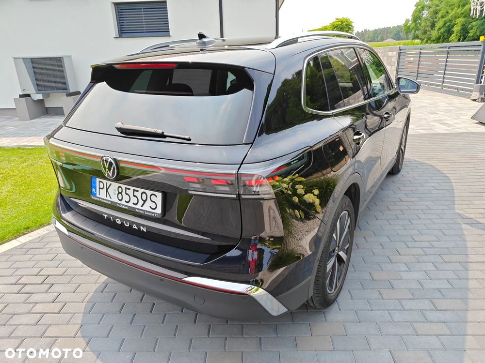 Volkswagen Tiguan 2.0 TDI Elegance DSG - 32