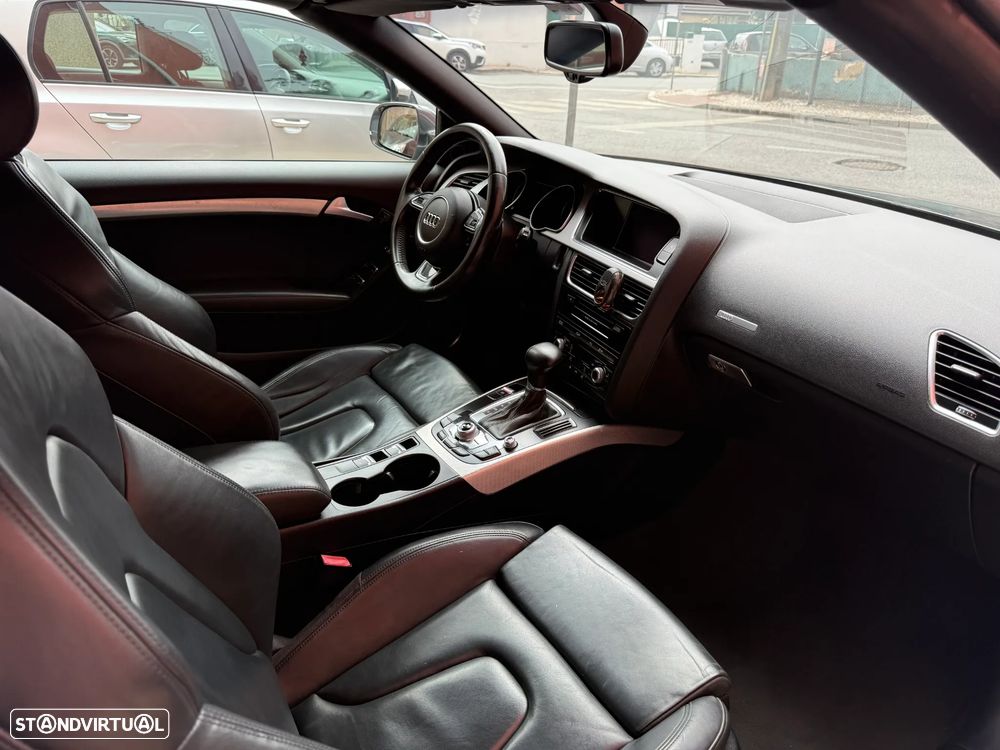 Audi A5 Cabrio 2.0 TDi Multitronic S-line - 11