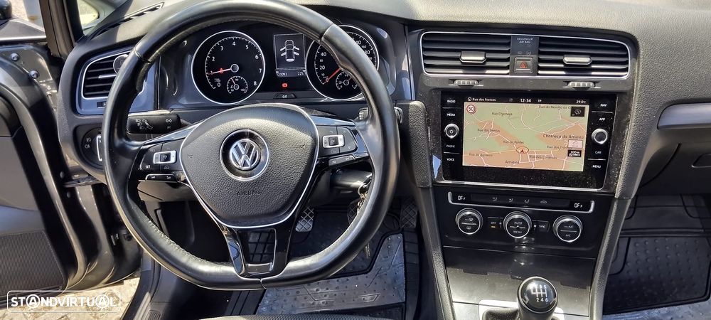 VW Golf 1.0 TSI Confortline - 11